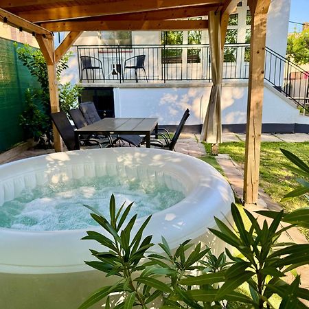 Sparkling Time Apartman Hajdúszoboszló 外观 照片